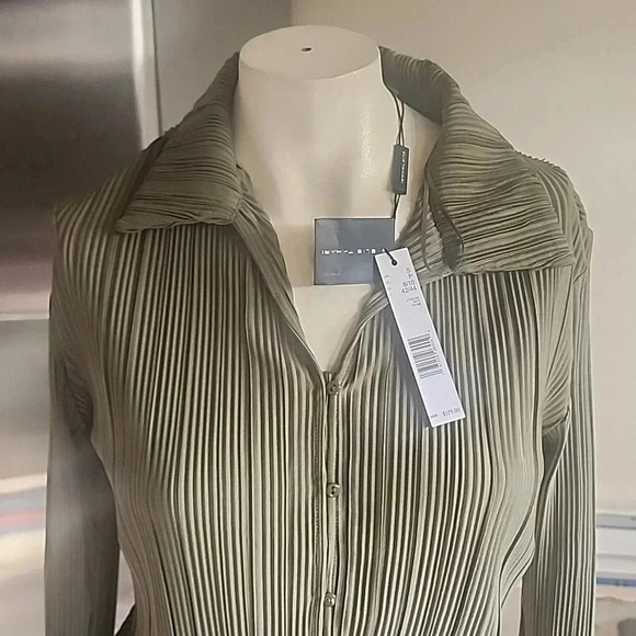 ELIE TAHARI RIBBED BUTTON FRONT BLOUSE SIZE S - Picture 2 of 5